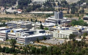 Περιφέρεια Αττικής: Σχεδόν μισό εκατομμύριο ευρώ σε έργα προσβασιμότητας από ΑμεΑ στην Πολυτεχνειούπολη Ζωγράφου