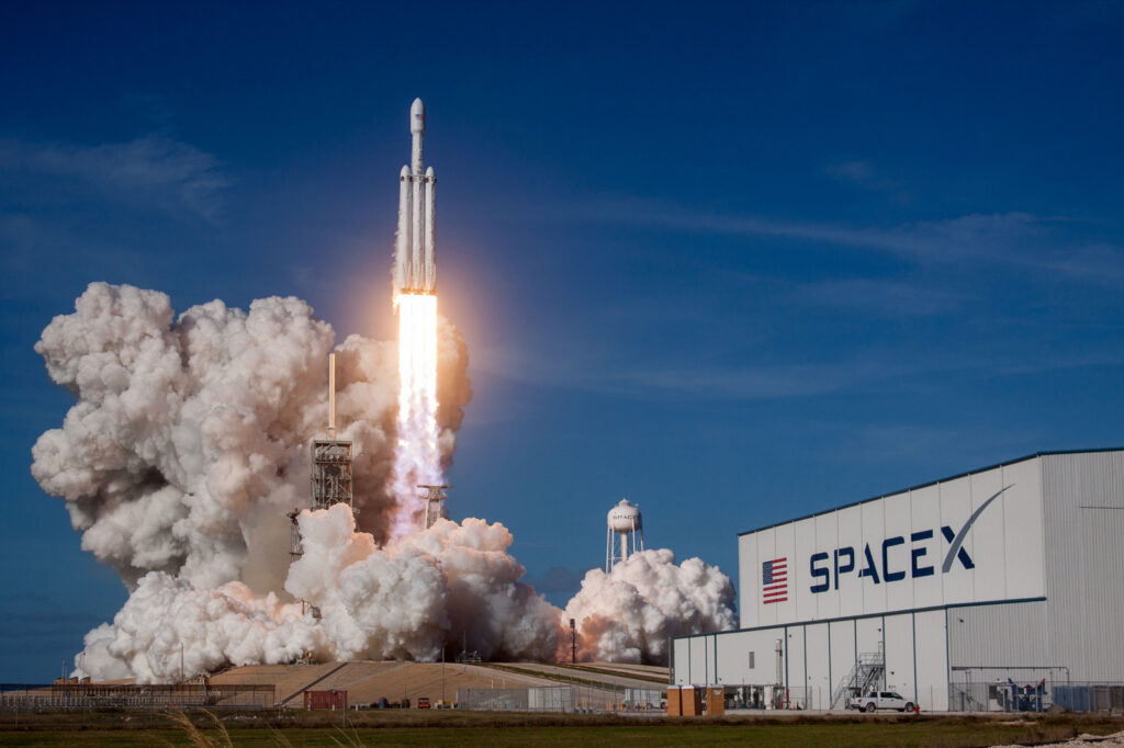 SpaceX: Εκτόξευσε ένα αμερικανικό διαστημικό στρατιωτικό αεροσκάφος