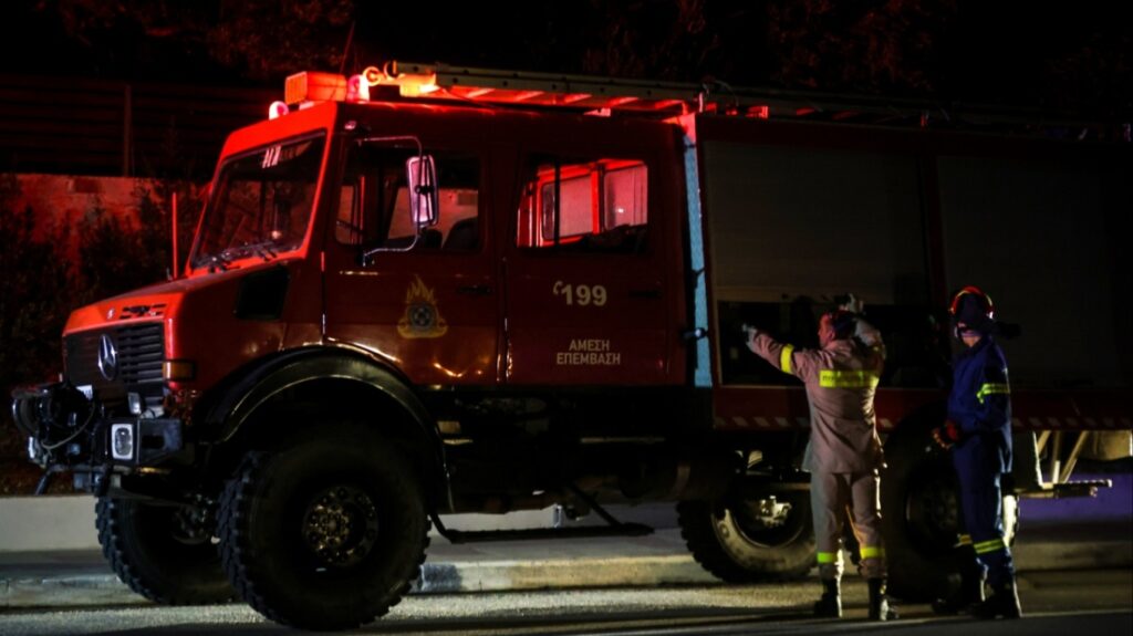 Κρήτη: Στην ΜΕΘ τα δύο άτομα που εγκλωβίστηκαν στα αποδυτήρια του ΕΓΟΗ μετά τη φωτιά στο γήπεδο