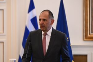 Άμεσα η έναρξη των συζητήσεων για οριοθέτηση θαλασσίων ζωνών με Λιβύη, λέει ο Γεραπετρίτης