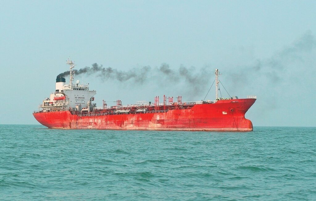 EU ETS: Πρώτες πληρωμές για εκπομπές CO₂ – Προβλέπεται άλμα στα $7,5 δισ. το 2026