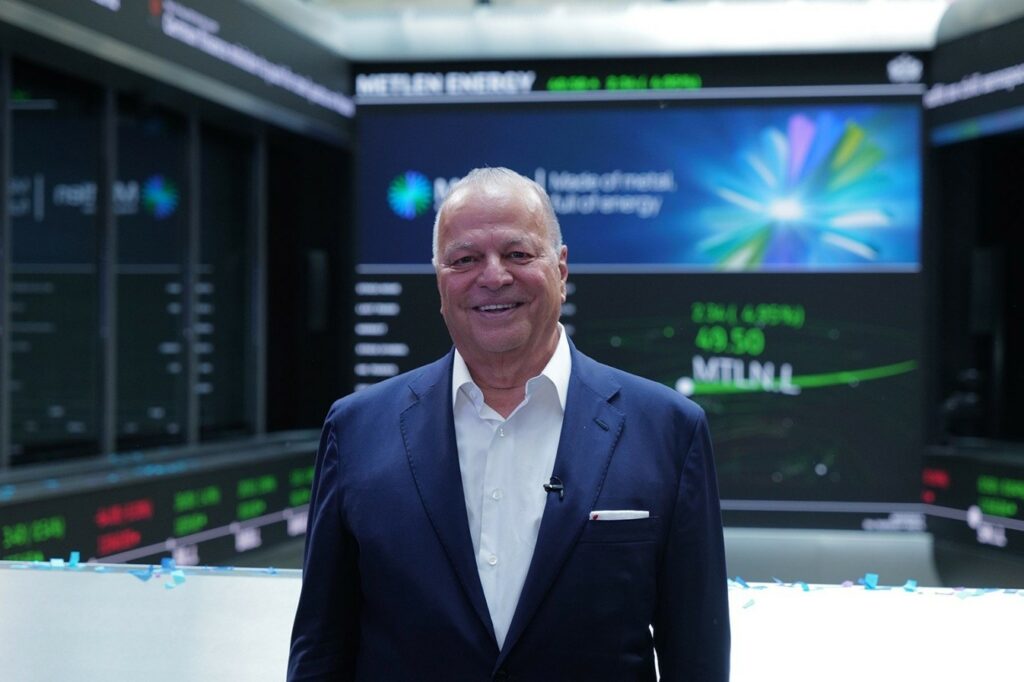 Bloomberg: Η Metlen μπαίνει στον FTSE 100 μόλις έναν μήνα μετά τη μεταφορά της στο LSE