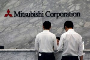 Γουόρεν Μπάφετ: Ανεβάζει τα ποσοστά του σε Mitsubishi και Mitsui