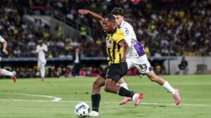 Conference League: Η ΑΕΚ θα αντιμετωπίσει Φιορεντίνα και Σάμσουνσπορ στη League Phase
