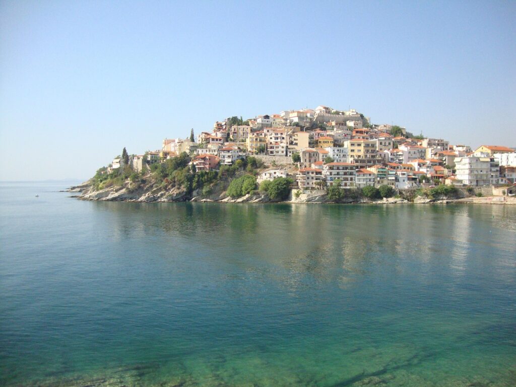 Ο πονηρός δημαρχούκος, ο εξηνταβελόνης δημοσιογράφος ΤΚ και ΠΙΟ πίσω ο αόρατος «σπουδαρχίδης» στην Καβάλα