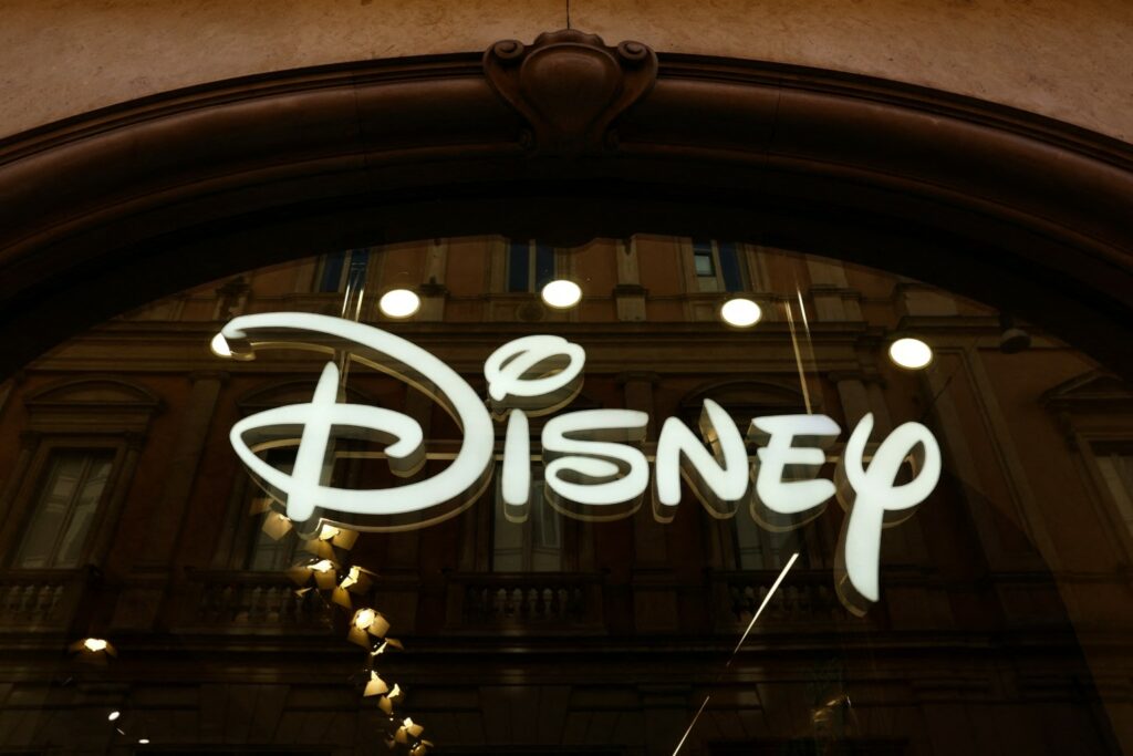 Αναπάντεχα κέρδη για τη Disney – Καθοριστικός ο ρόλος των πάρκων και του Disney+