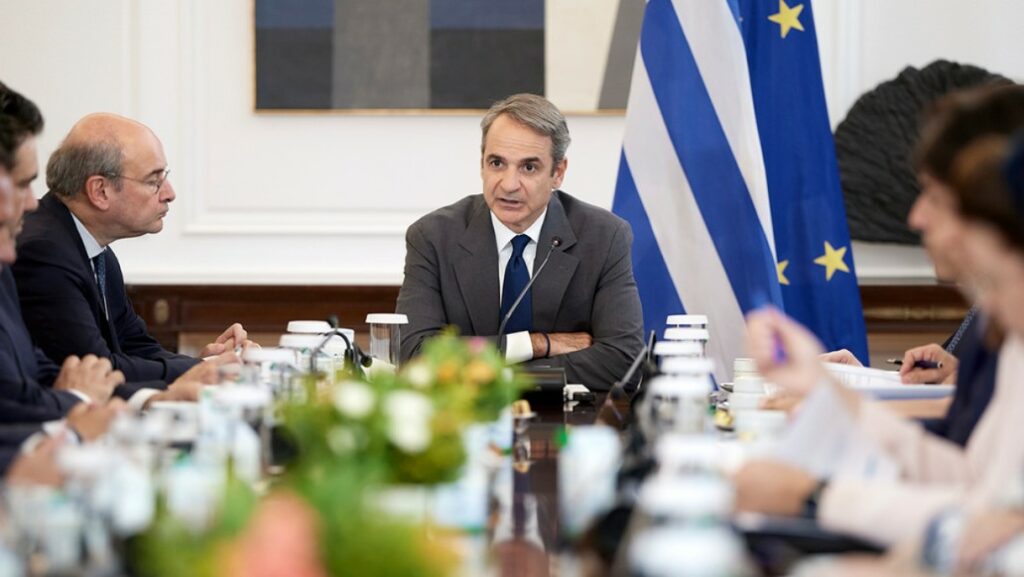 Παρέμβαση για 1.000 κωδικούς σε σούπερ μάρκετ λίγο πριν το πακέτο της ΔΕΘ - Παγώνουν και οι τιμές των σχολικών στα ράφια
