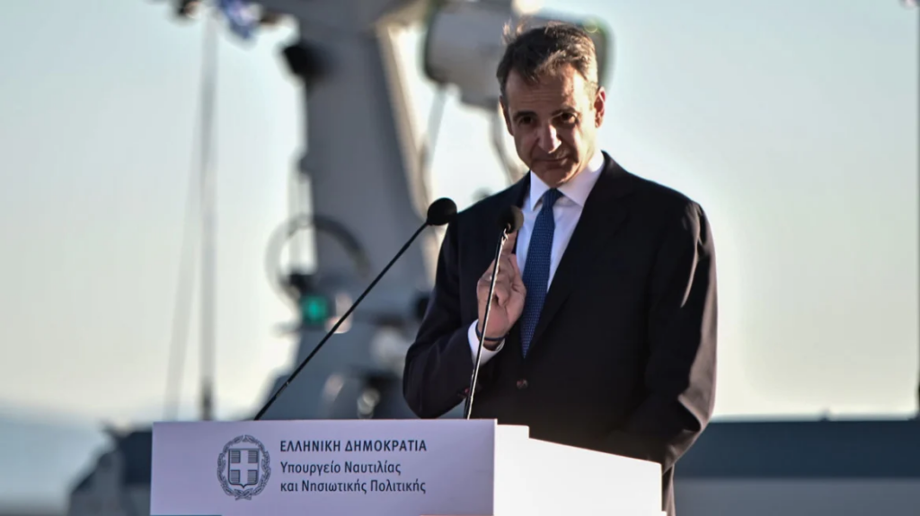 250902193543_maketa-mitsotakis (1)