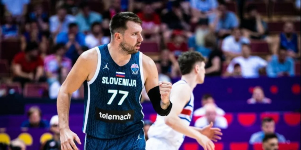 Στους 16 του EuroBasket 2025 η Σλοβενία με μοναδική "παράσταση" από τον Λούκα Ντόντσιτς