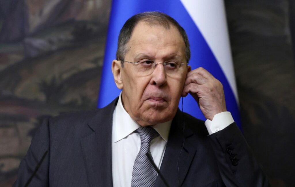 Λαβρόφ: Η Ρωσία αναμένει οι συνομιλίες με την Ουκρανία να συνεχιστούν