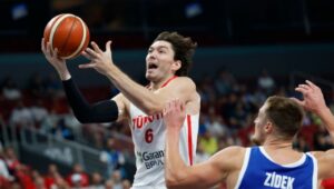 Eurobasket 2025: Κρίσιμες «μάχες» για την επόμενη φάση - Ξεχωρίζει το Τουρκία - Σερβία