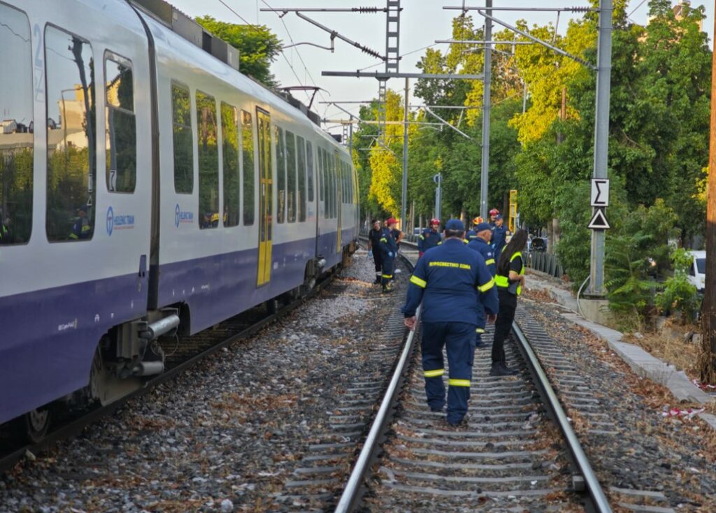 Νεκρός πεζός που παρασύρθηκε από τρένο στην Κωνσταντινουπόλεως