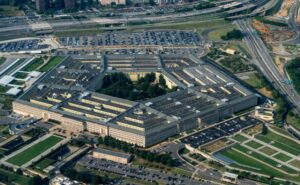 Ο Τραμπ μετονομάζει το υπουργείο Άμυνας σε υπουργείο Πολέμου