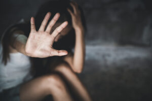 Συνελήφθησαν δύο γυναίκες για εμπορία ανθρώπων στη Λάρισα: Ανάγκαζαν 20χρονη να εκδίδεται και την απειλούσαν