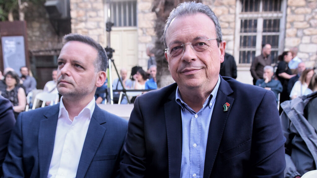 ΧΑΙΡΕΤΙΣΜΟΣ ΤΟΥ ΠΡΟΕΔΡΟΥ ΤΟΥ ΣΥΡΙΖΑ – ΠΣ ΣΩΚΡΑΤΗ ΦΑΜΕΛΛΟΥ ΣΤΗΝ ΕΚΔΗΛΩΣΗ ΤΟΥ ΣΦΕΑ ΣΤΟ ΠΑΡΚΟ ΕΛΕΥΘΕΡΙΑΣ ΓΙΑ ΤΑ 80 ΧΡΟΝΙΑ ΑΠΟ ΤΟ ΤΕΛΟΣ ΤΟΥ Β΄ΠΑΓ