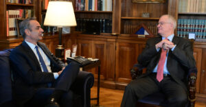 Κυριάκος Μητσοτάκης: Μειώνουμε φόρους και αυξάνουμε τους μισθούς