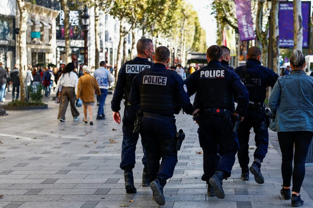 Πέταξαν κεφάλια χοίρων μπροστά σε τζαμιά και σε δημόσιους χώρους στο Παρίσι