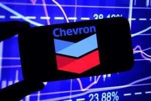 Chevron: Είσοδος με ποσοστό 70%, ως operator, στην κοινοπραξία με την HELLENiQ ENERGY