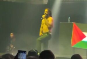 Προκαλούν και πάλι οι Bob Vylan με ύβρεις για τον δολοφονημένο Τσάρλι Κέρκ - Η ανάρτηση Γεωργιάδη