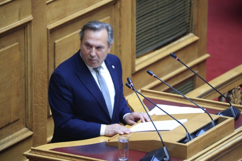 ΟΠΕΚΕΠΕ: Η «ΝΙΚΗ» απομακρύνει από την Εξεταστική τον βουλευτή της Νίκο Βρεττό - Εκκινούν διαδικασίες διαγραφής του