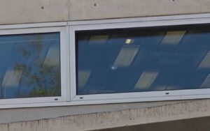 Συναγερμός στην ΕΛΑΣ: Τρύπες από σφαίρες εντοπίστηκαν στο κτήριο του ΚΕΦΟΔΕ στον Ταύρο