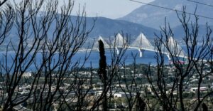 Φωτιά στην Αχαΐα: Οικονομικό βοήθημα για τους πληγέντες της πυρκαγιάς στην Πάτρα