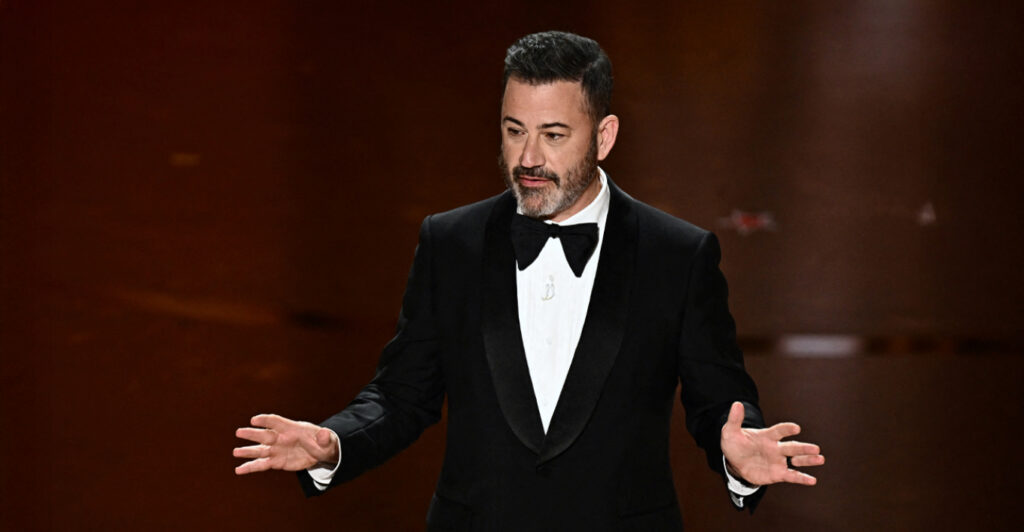 Το ABC «κόβει» την εκπομπή του Τζίμι Κίμελ «επ’ αόριστον» μετά από σχόλια για τον Τσάρλι Κερκ - Η αντίδραση του Τραμπ