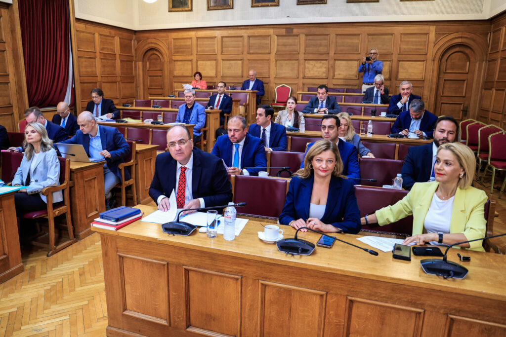 Οι λίστες με τους προτεινόμενους μάρτυρες των κομμάτων για τον ΟΠΕΚΕΠΕ