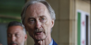 Ο ειδικός απεσταλμένος του ΟΗΕ για τη Συρία, Γκίαρ Πέντερσεν υπέβαλε παραίτηση