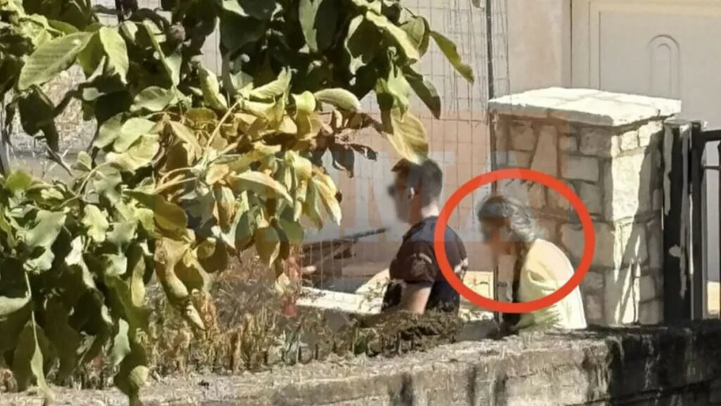 Βοιωτία: Στο μικροσκόπιο και το αδίκημα της ανθρωποκτονίας για την 62χρονη που έθαψε τη μητέρα της για να παίρνει τη σύνταξη