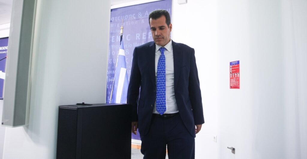 Θ. Πλεύρης: Δημιουργία μόνιμης δομής μεταναστών στην Κρήτη - Εκμηδενισμός των ροών όσων δεν μπορούν να πάρουν άσυλο