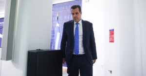 Θ. Πλεύρης: Δημιουργία μόνιμης δομής μεταναστών στην Κρήτη - Εκμηδενισμός των ροών όσων δεν μπορούν να πάρουν άσυλο