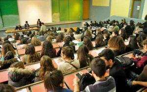 Ανοίγει σήμερα η πλατφόρμα υποβολής αιτήσεων για μετεγγραφές φοιτητών των Α.Ε.Ι. και Α.Ε.Α.