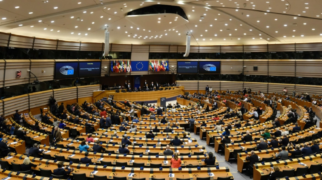 Ομολόγησε ότι δωροδοκήθηκε πρώην ευρωβουλευτής του ReformUK για φιλορωσικές επερωτήσεις