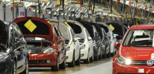 Κλυδωνίζεται η Γερμανία: Bosch, VW, Porsche και Ford κόβουν χιλιάδες θέσεις εργασίας