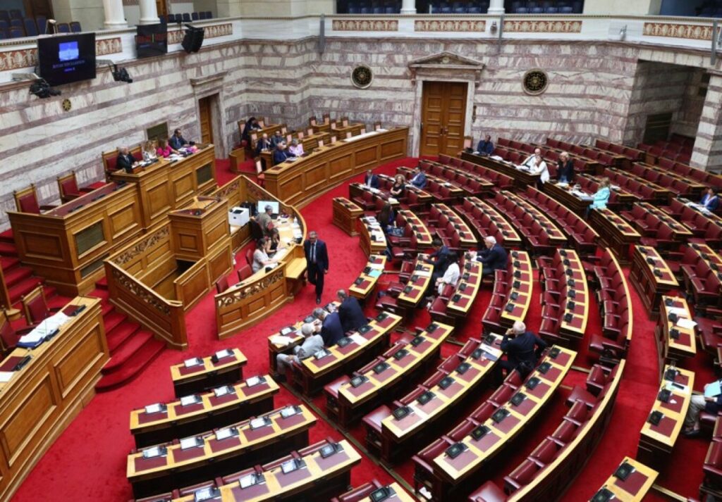 Στη δημοσιότητα σήμερα τα «πόθεν έσχες» των πολιτικών για τα έτη 2022 και 2023