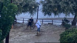 Κρήτη: Προβλήματα από την κακοκαιρία - Μικρές κατολισθήσεις και πλημμύρες σε Βιάννο και Μεσαρά