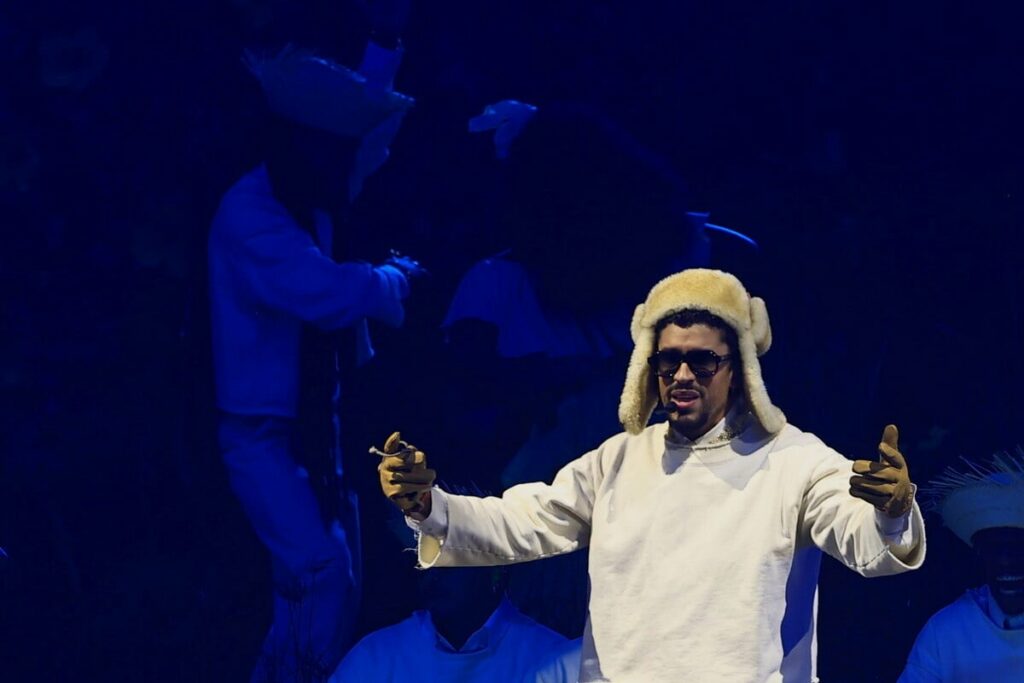 250929153640_bad-bunny