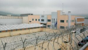 Κρατούμενος κατάπιε 17 σακουλάκια με κάνναβη και προσπάθησε να τα περάσει στις φυλακές Δομοκού