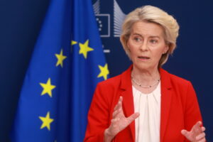 Φον ντερ Λάιεν: Κάτι επικίνδυνο συμβαίνει στους ουρανούς μας με τα drones