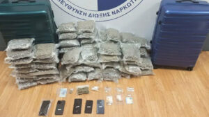 Συνελήφθησαν 4 άτομα για εισαγωγή και διακίνηση ναρκωτικών στο αεροδρόμιο «Ελ. Βενιζέλος»