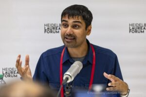 Σβέτακ Πατέλ: Ο επιστήμονας που μετέτρεψε την κάμερα του κινητού σε ιατρικό εργαλείο