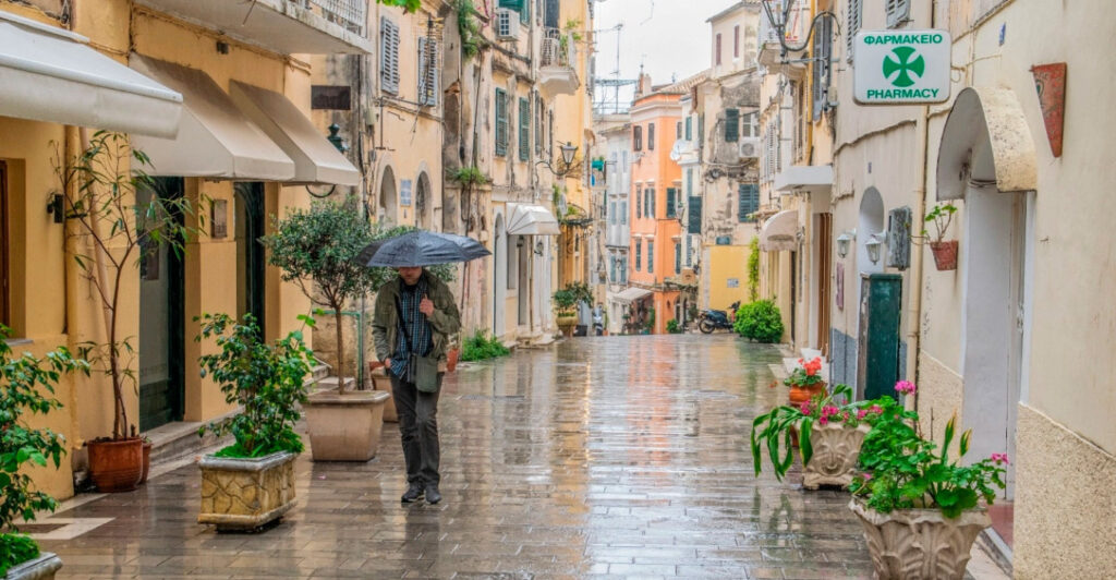 Καιρός: Βροχές και καταιγίδες σήμερα - Ποιες περιοχές θα επηρεαστούν
