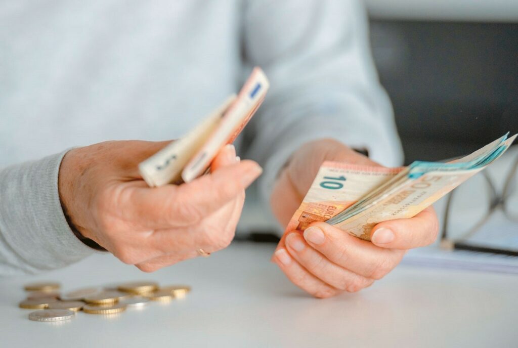 Αναδρομικά 11μηνου: Ποιοι δικαιούχοι τα περιμένουν ακόμη