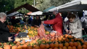 Αναστολή της απεργίας των λαϊκών αγορών, που είχε προγραμματιστεί για 22 και 23 Οκτωβρίου