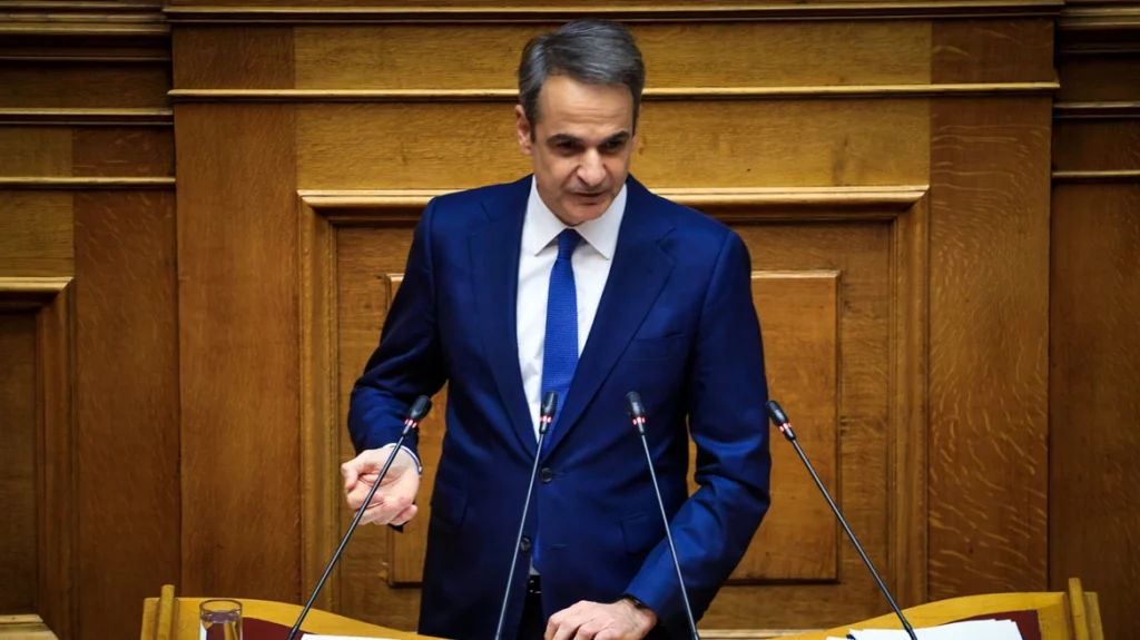 Ο Μητσοτάκης ενημερώνει τη Βουλή για την εξωτερική πολιτική - Τι θα πει για την ενεργητική διπλωματία, το Παλαιστινιακό και την Τουρκία