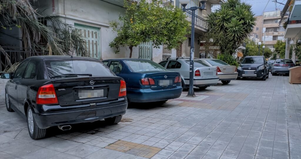 Αθήνα: Αυξήσεις έως 154% στις τιμές για ενοικίαση και αγορά θέσης στάθμευσης