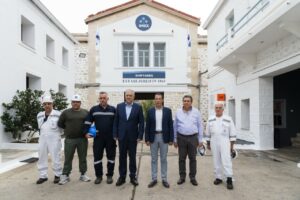 Επενδυτικό άλμα στα Ναυπηγεία Σύρου - Επίσκεψη Θεοδωρικάκου στην ΟΝΕΧ