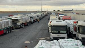 Το Ισραήλ επιτρέπει εκ νέου την είσοδο ανθρωπιστικής βοήθειας στον παλαιστινιακό θύλακα