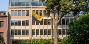 Ανακάλεσε τον πρεσβευτή της από τις ΗΠΑ η Κολομβία μετά τις δηλώσεις Τραμπ